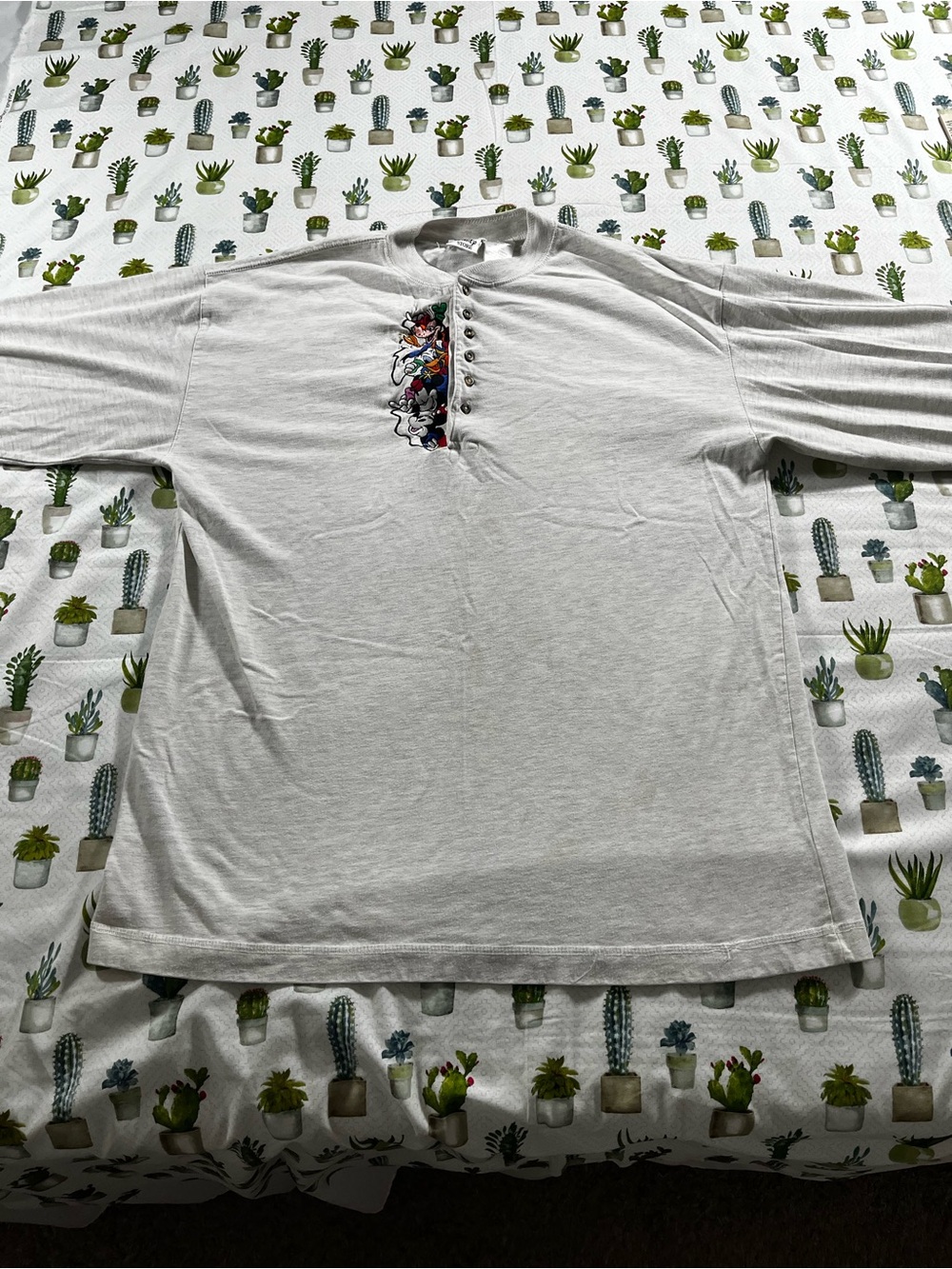The Disney Store Henley T Shirt LS Women’s Mickey & Friends Embroidered Gray